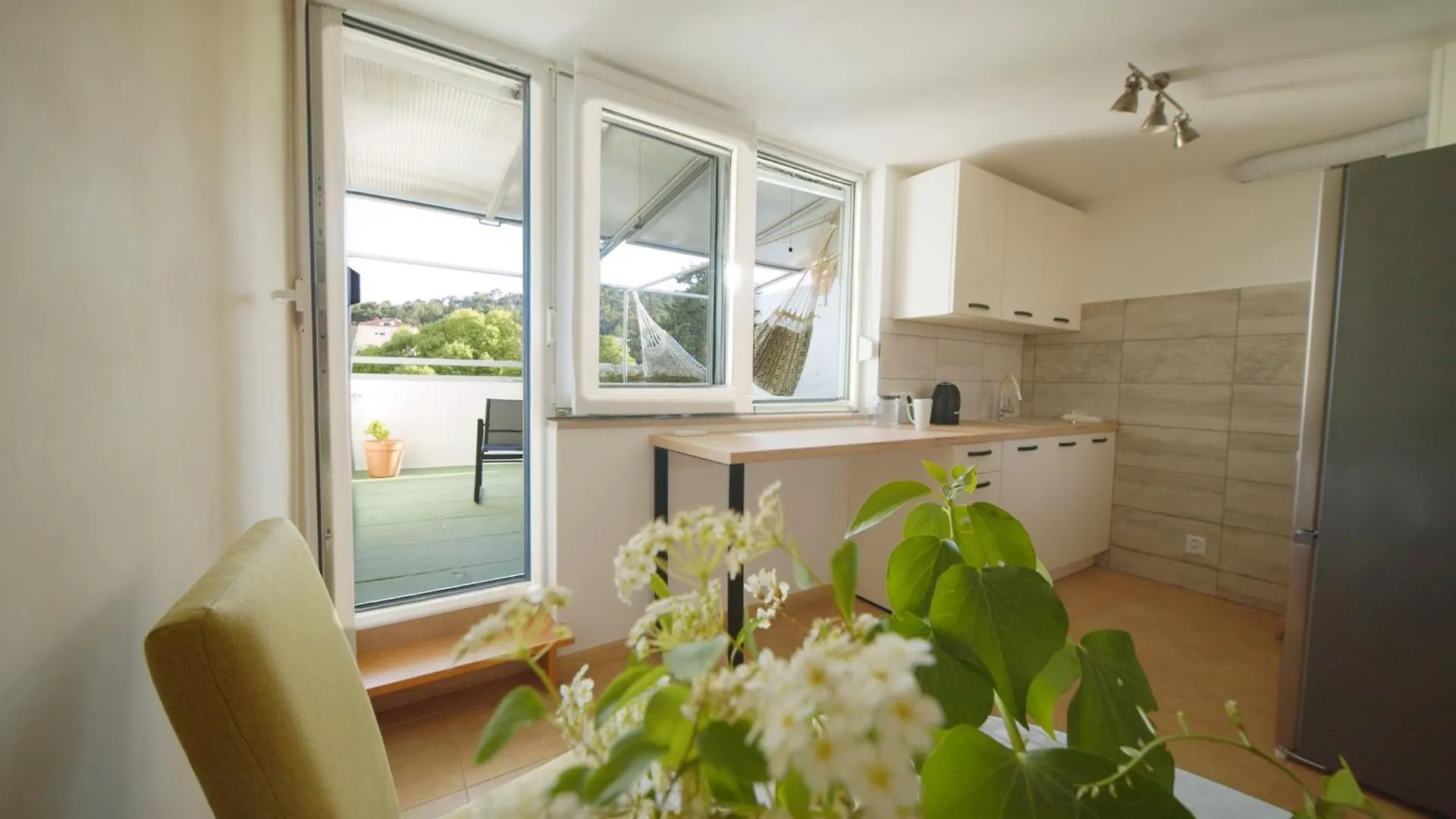 Apartment Nimai With 2 Bedroom, Split, Near Park Marjan Croácia