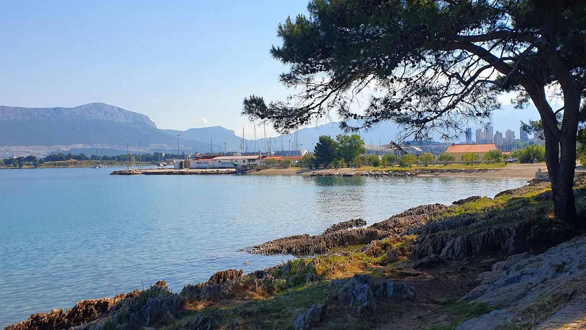 Apartment Nimai With 2 Bedroom, Split, Near Park Marjan