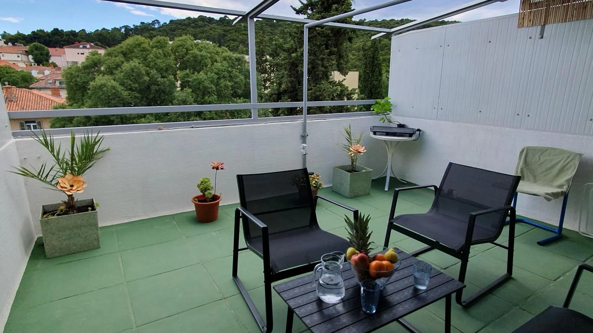 Apartment Nimai With 2 Bedroom, Split, Near Park Marjan Croácia
