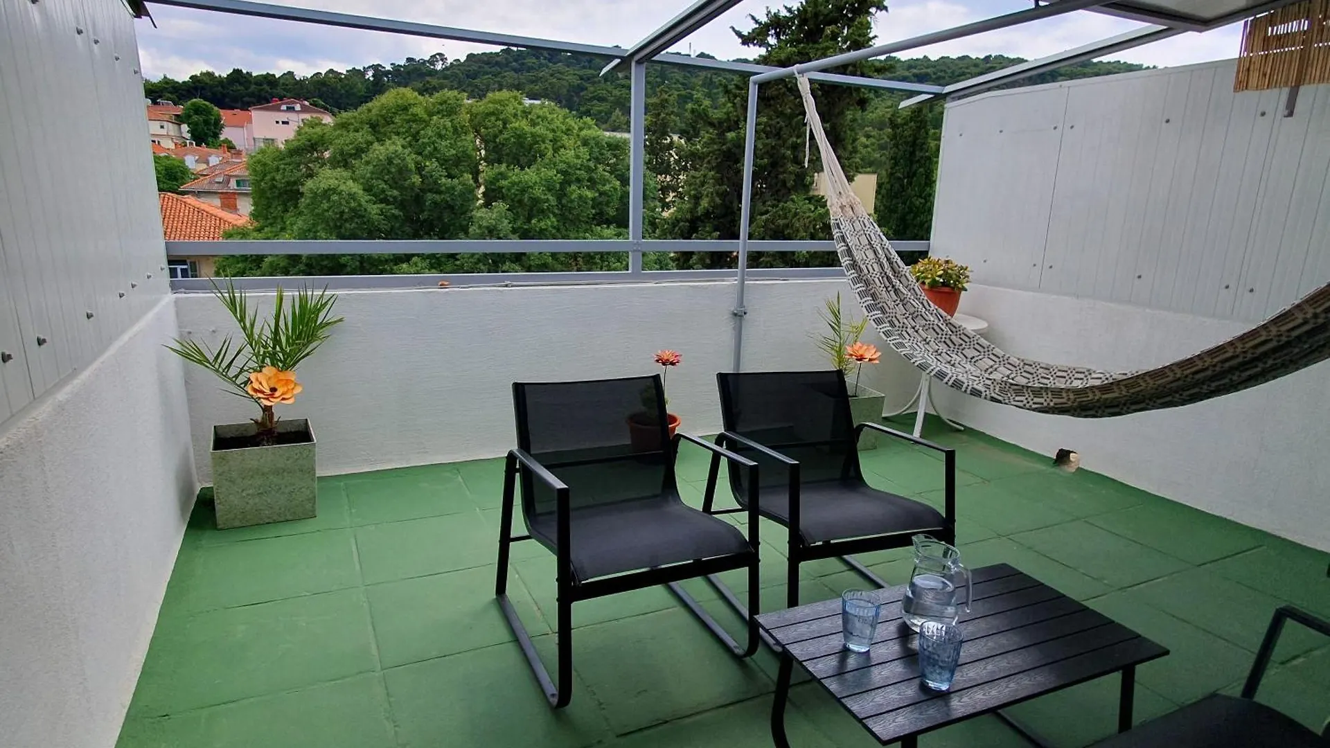 Apartment Nimai With 2 Bedroom, Split, Near Park Marjan